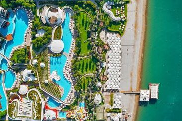 هتل Cornelia Diamond Golf Resort & Spa