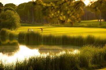 هتل Cornelia Diamond Golf Resort & Spa