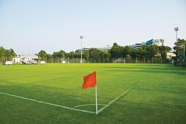 هتل Cornelia Diamond Golf Resort & Spa