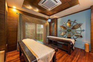 هتل Cornelia Diamond Golf Resort & Spa