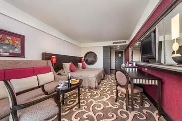هتل Cornelia Diamond Golf Resort & Spa