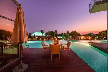 هتل Cornelia Diamond Golf Resort & Spa
