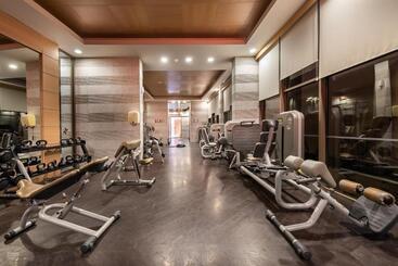 هتل Cornelia Diamond Golf Resort & Spa