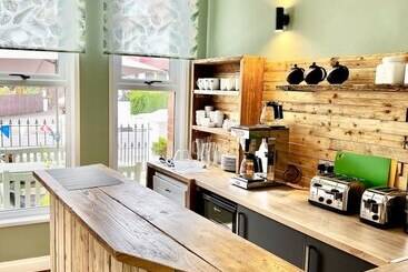Devon House Guest House - Paignton