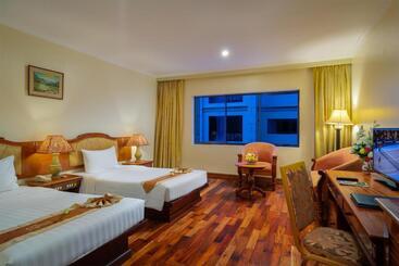 هتل Dragon Royal Angkor