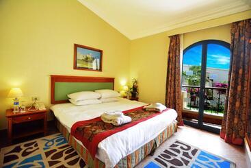 فندق Island View Resort