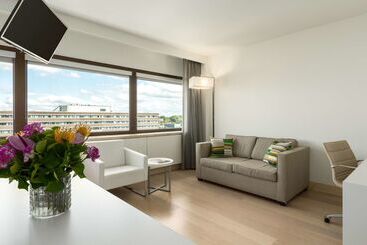 هتل NH Amsterdam Zuid