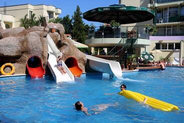 هتل Sunny Day Club