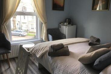 هتل Torwood House