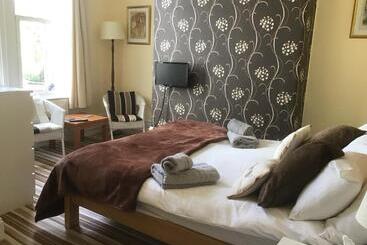 هتل Torwood House