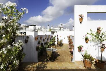 هتل Un Patio Al Sur