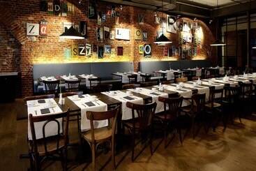 酒店 Vienna House By Wyndham Andel S Lodz