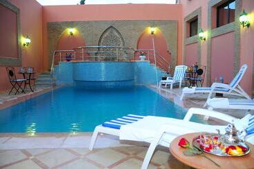 Residence Hotel Assounfou