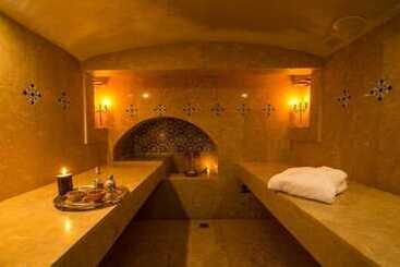 Riad Yacout