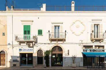 هتل Al Palazzo La Dimora By Apulia Hospitality