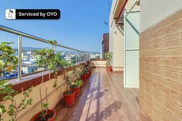 هتل Super Collection O Dabagardens Near Beach Road