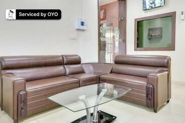 هتل Super Collection O Dabagardens Near Beach Road