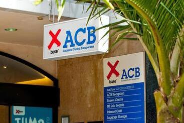 هاستل Base Auckland
