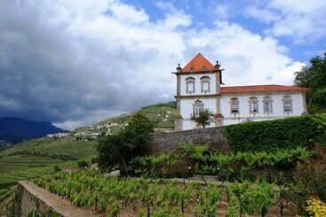 Casa Das Torres De Oliveira