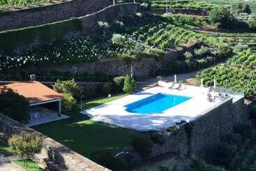 Casa Das Torres De Oliveira