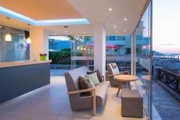 هتل Aeolos Beach Resort