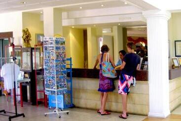 هتل Akamanthea Holiday Village