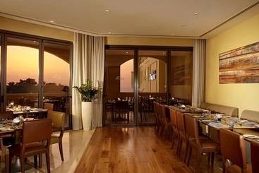 هتل Amwaj Rotana, Jumeirah Beach   Dubai