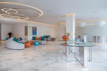 هتل Arjaan By Rotana   Dubai Media City