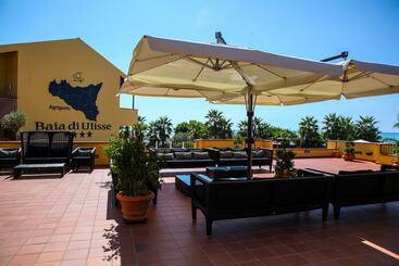 هتل Baia Di Ulisse Wellness & Spa