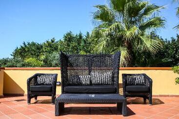هتل Baia Di Ulisse Wellness & Spa