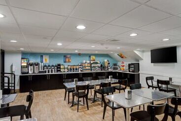 هتل Best Western Plus Brooklyn Bay