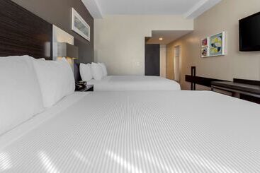 هتل Best Western Plus Brooklyn Bay