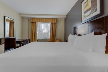 هتل Best Western Plus Brooklyn Bay