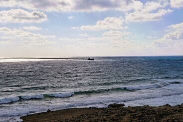 هتل Capital Coast Resort And Spa