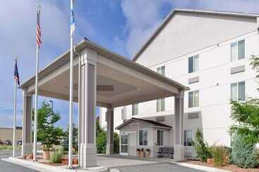 هتل Comfort Inn And Suites