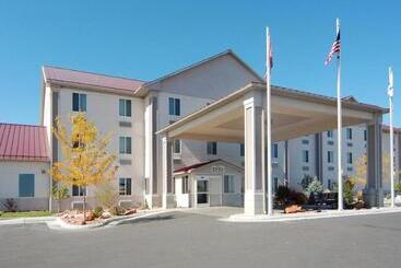 هتل Comfort Inn And Suites