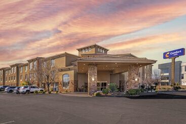 هتل Comfort Inn At Convention Center