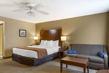 هتل Comfort Inn North Polaris