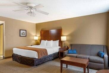 هتل Comfort Inn North Polaris