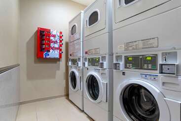 هتل Comfort Suites