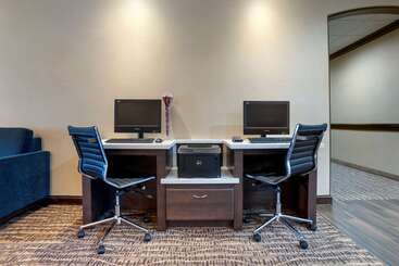 هتل Comfort Suites