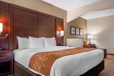 هتل Comfort Suites Near Penn State