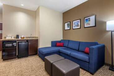 هتل Comfort Suites Shreveport West I20