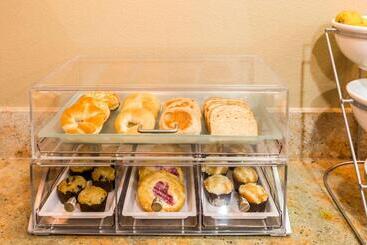 هتل Comfort Suites Westchase Houston Energy Corridor