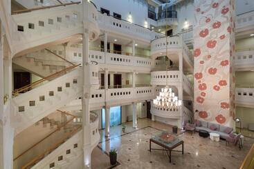 هتل Crowne Plaza Istanbul   Old City, An Ihg