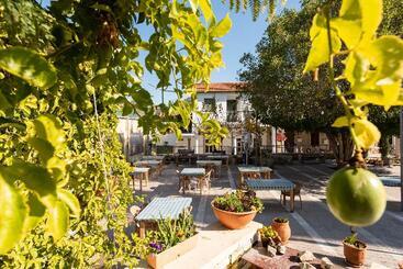 هتل Cyprus Villages