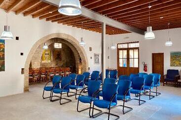 هتل Cyprus Villages