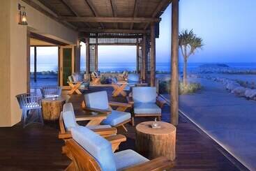 酒店 Anantara Desert Islands Resort & Spa