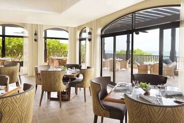 酒店 Anantara Desert Islands Resort & Spa
