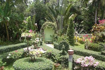 هتل Ekman Garden Resort